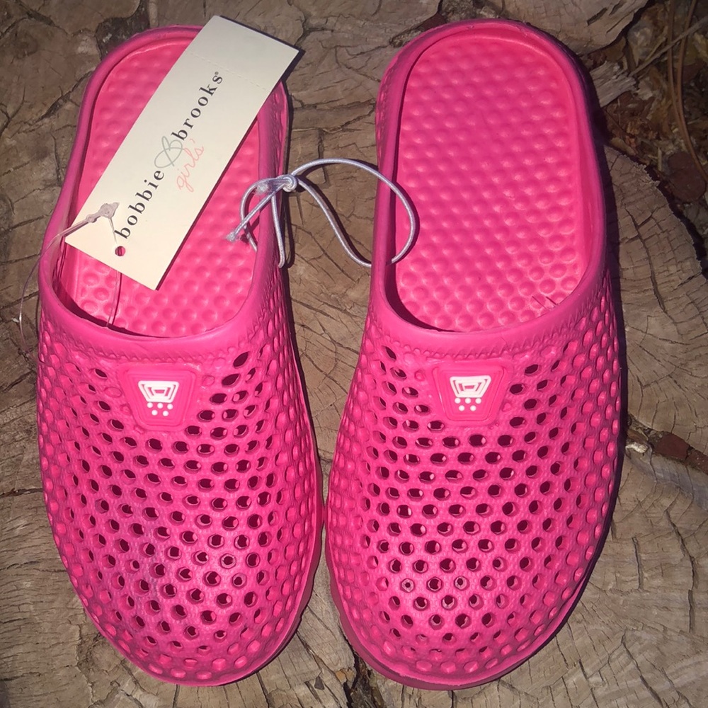 Bobbie Brooks Girls Crocs-like Slip on Sandals